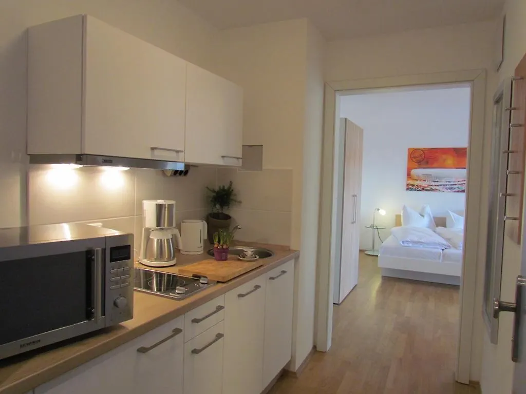 Amenity-Garden-Apartments Munich Apartment
