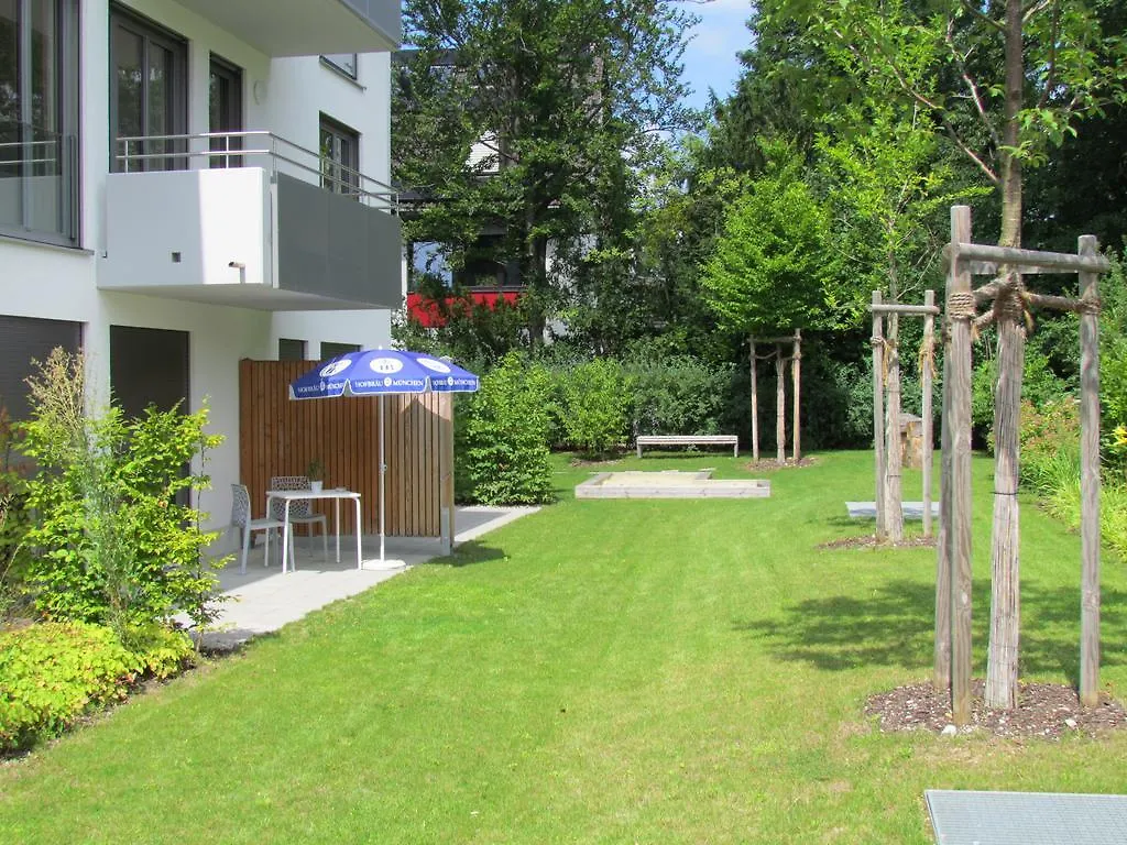 Amenity-Garden-Apartments Munich Apartment